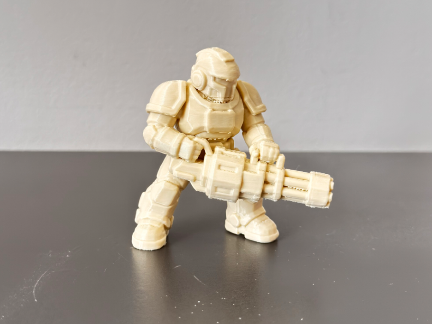 Mini Sci-Fi Heavy Gunner Figurine