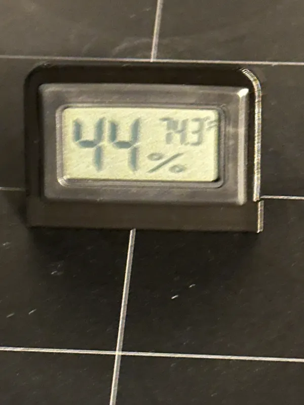 Desktop Thermometer / Hygrometer Holder