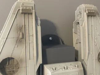Millennium Falcon Wall Mount Retainer