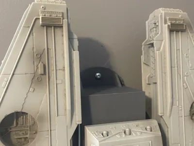 Millennium Falcon Wall Mount Retainer