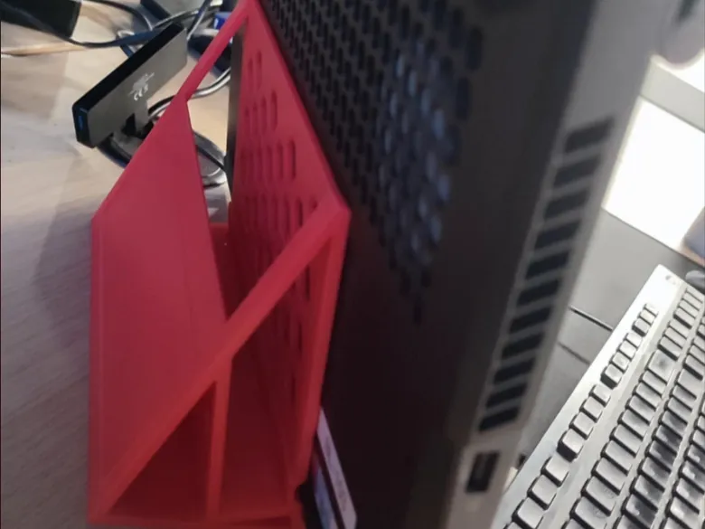 Vertical laptop stand - Lenovo Legion 5