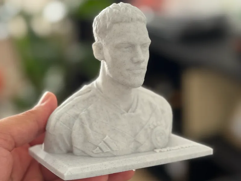 Busto Florian Wirtz - Alemanha
