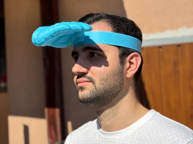 The Lazy Hand Hat V2.0 - Funny Sun Shade