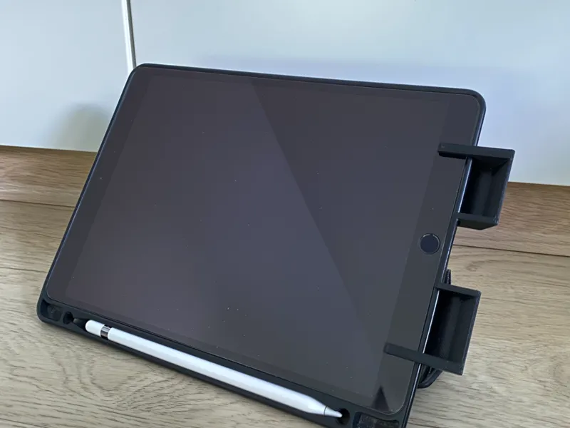 iPad Air 3. Gen with case - sound deflector