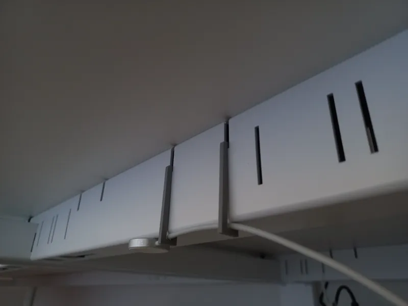 simple medium hook