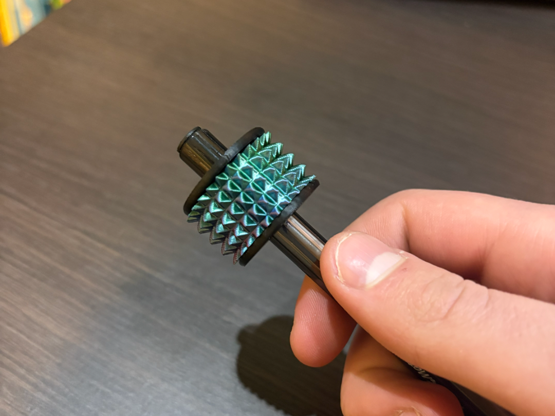 pen spinning fidget toy (adjustable)
