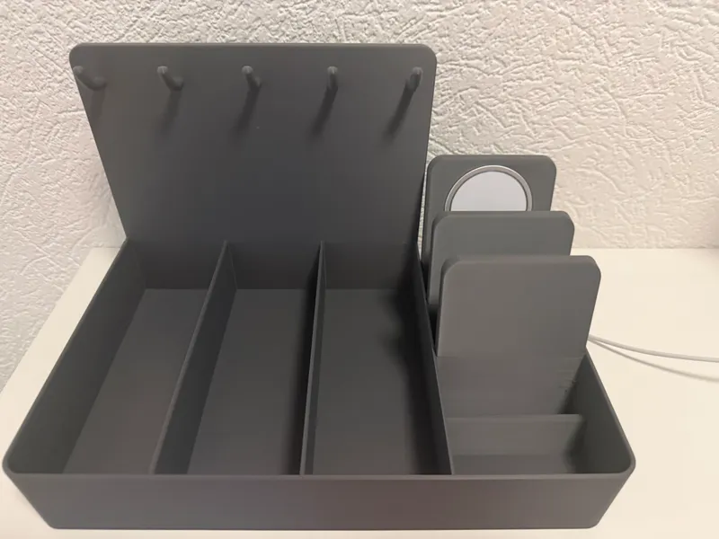Bac de rangement pour clés et smartphone 