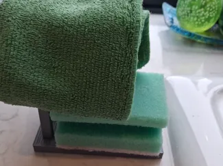 modern sink organiser
