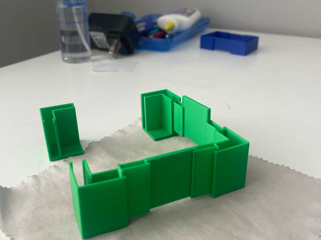Expanding Cube (Expands from 1.8in to 4.8in)