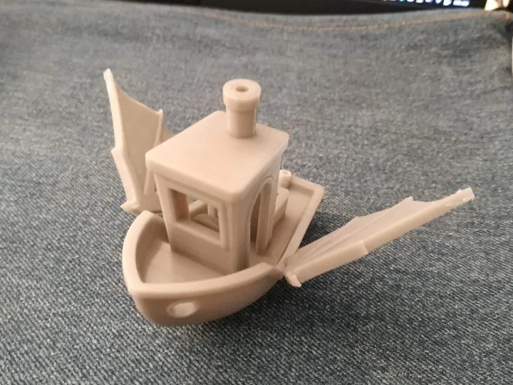 Winged benchy