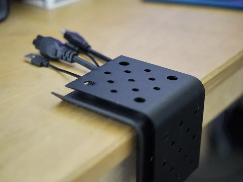 Desk cable organizer