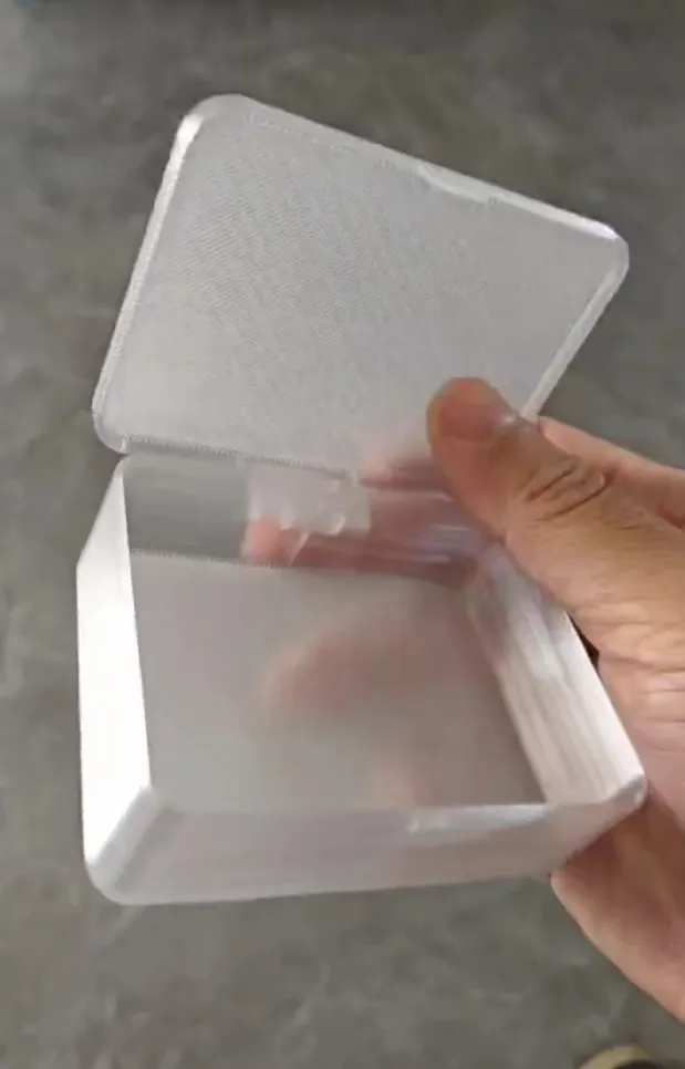 小型带盖储物盒