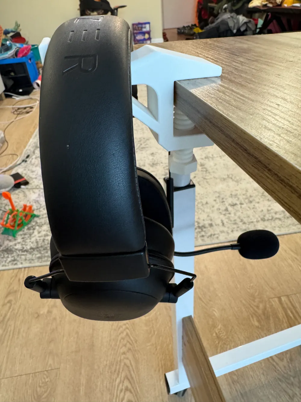 Headphones Hanger AirPods Max, Razer compatible by DrMegavolt - MakerWorld