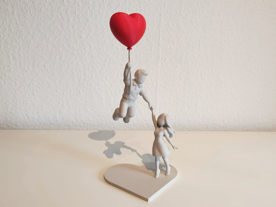 Ilusão de Amor Flutuante – Escultura do Dia dos Namorados