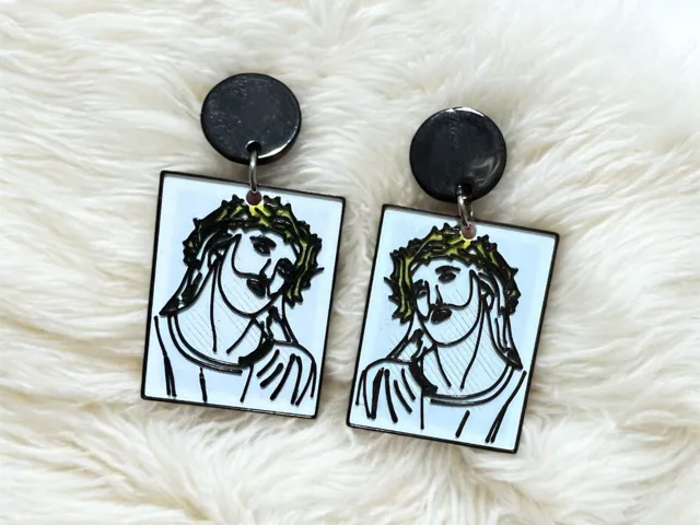 Pendientes Jesucristo