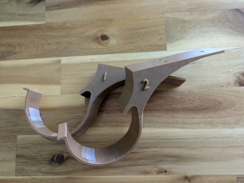 RInnenhalter RG75 Dachrinne mit Versatz