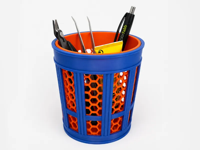 NYC-Inspired Trash Can Pen Holder