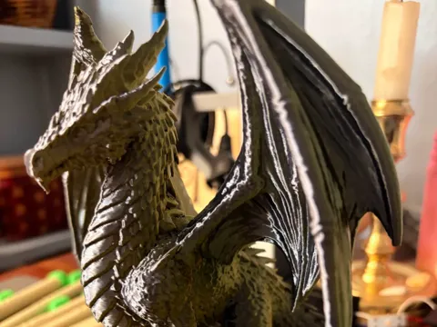 Adorno temático: Epic Dragon v2 — referencia de MakerWorld