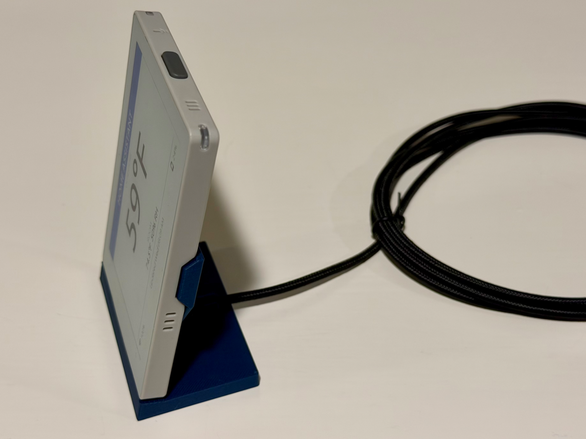 M5Stack Paper Color e-paper Display Stand-Portrait