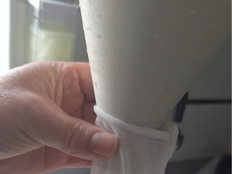 Hop pelletts funnel