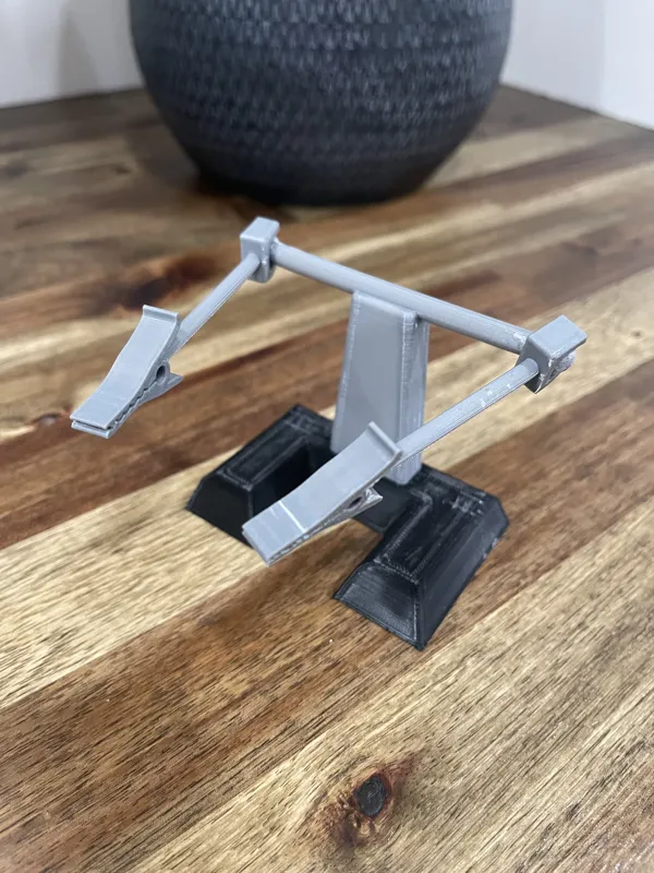 3D Printed Soldering Helping Hand