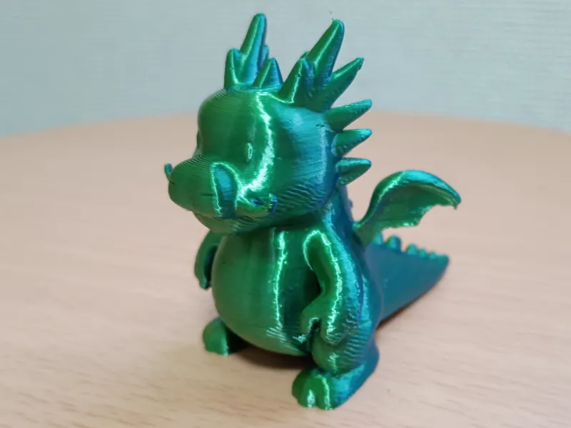龍のフィギュア