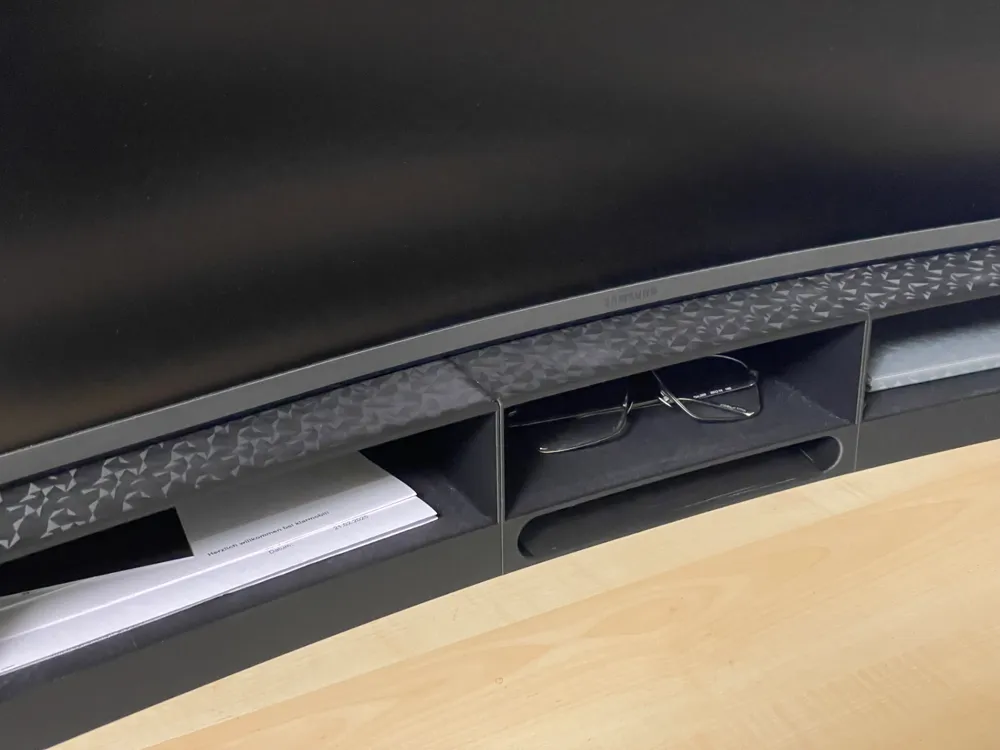 Curved under Monitor stand / desktop organiser by helloman2706 - MakerWorld