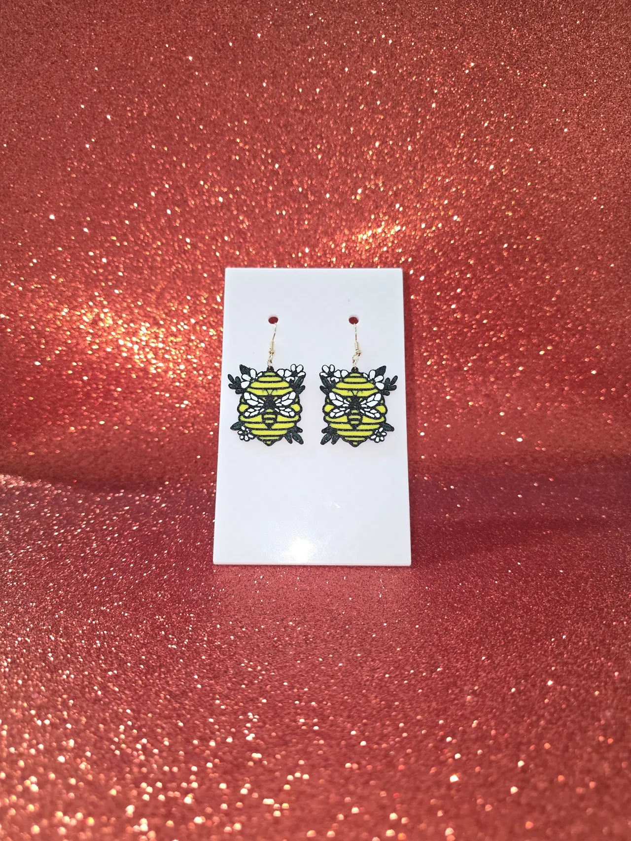Flowered honeycomb earrings view 2
