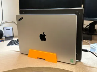 2-Slot MacBook Vertical Stand – Airflow Edition