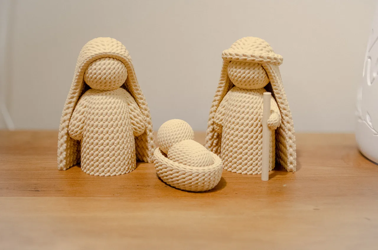 Cute Crochet Nativity Christmas couple and baby view 3