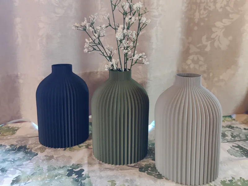 Schlichte Vase mit Wasserdichtem Einsatz