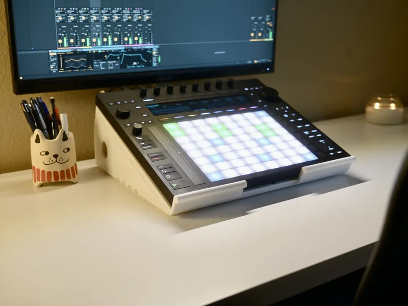 Pullup! Storage and Stand for Ableton Push
