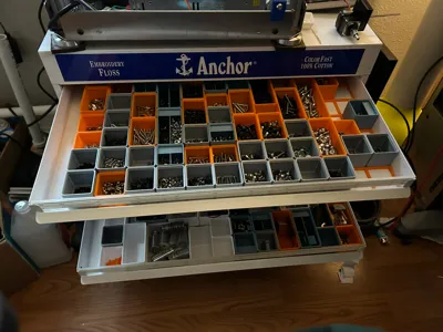 Gridfinity Bins for Anchor Floss Drawers