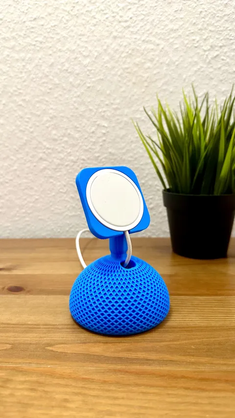 iPhone MagSafe Stand (retro iMac inspired design) view 2