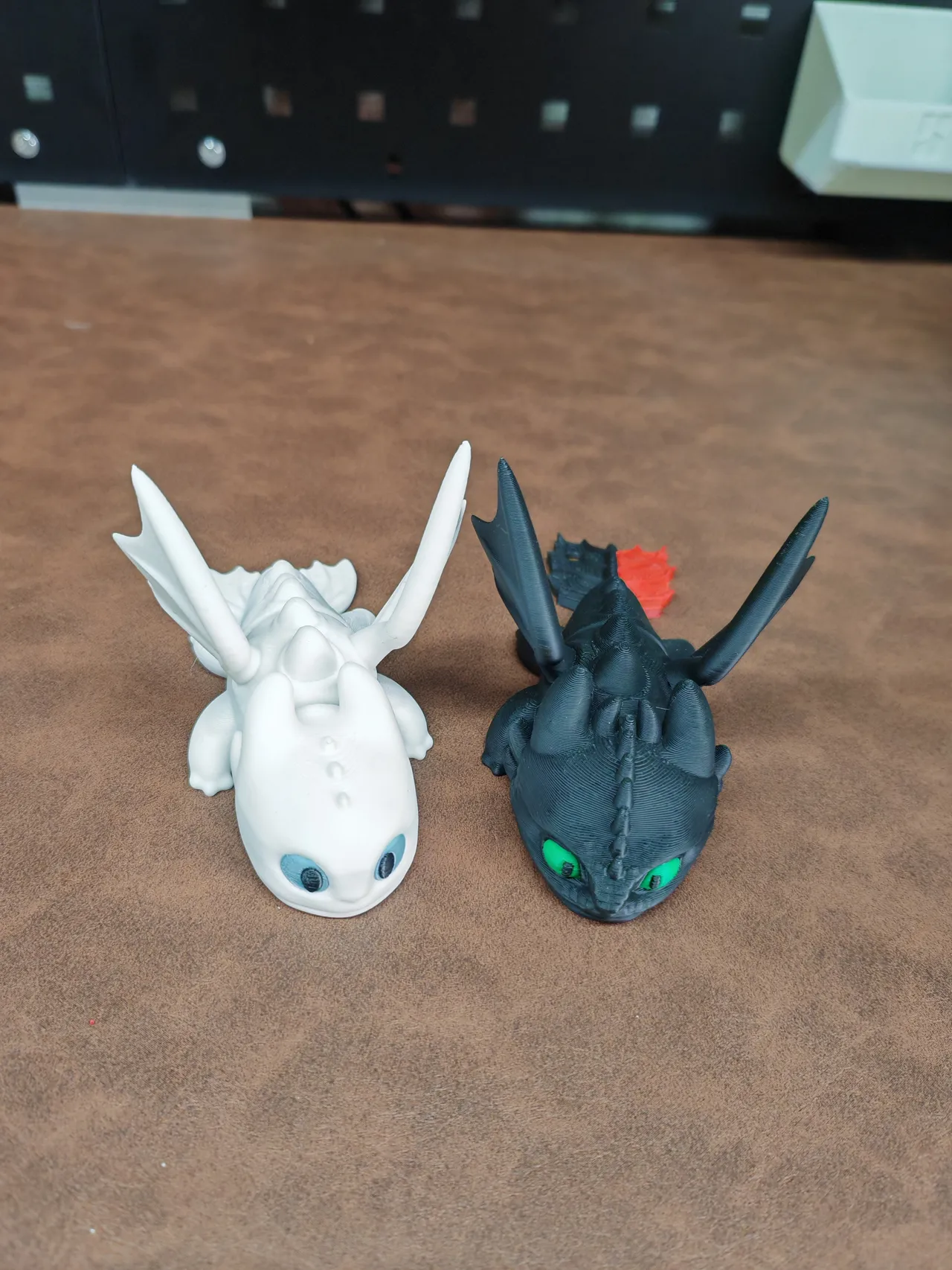 Toothless Dragon-Light Fury (Keychain) view 2
