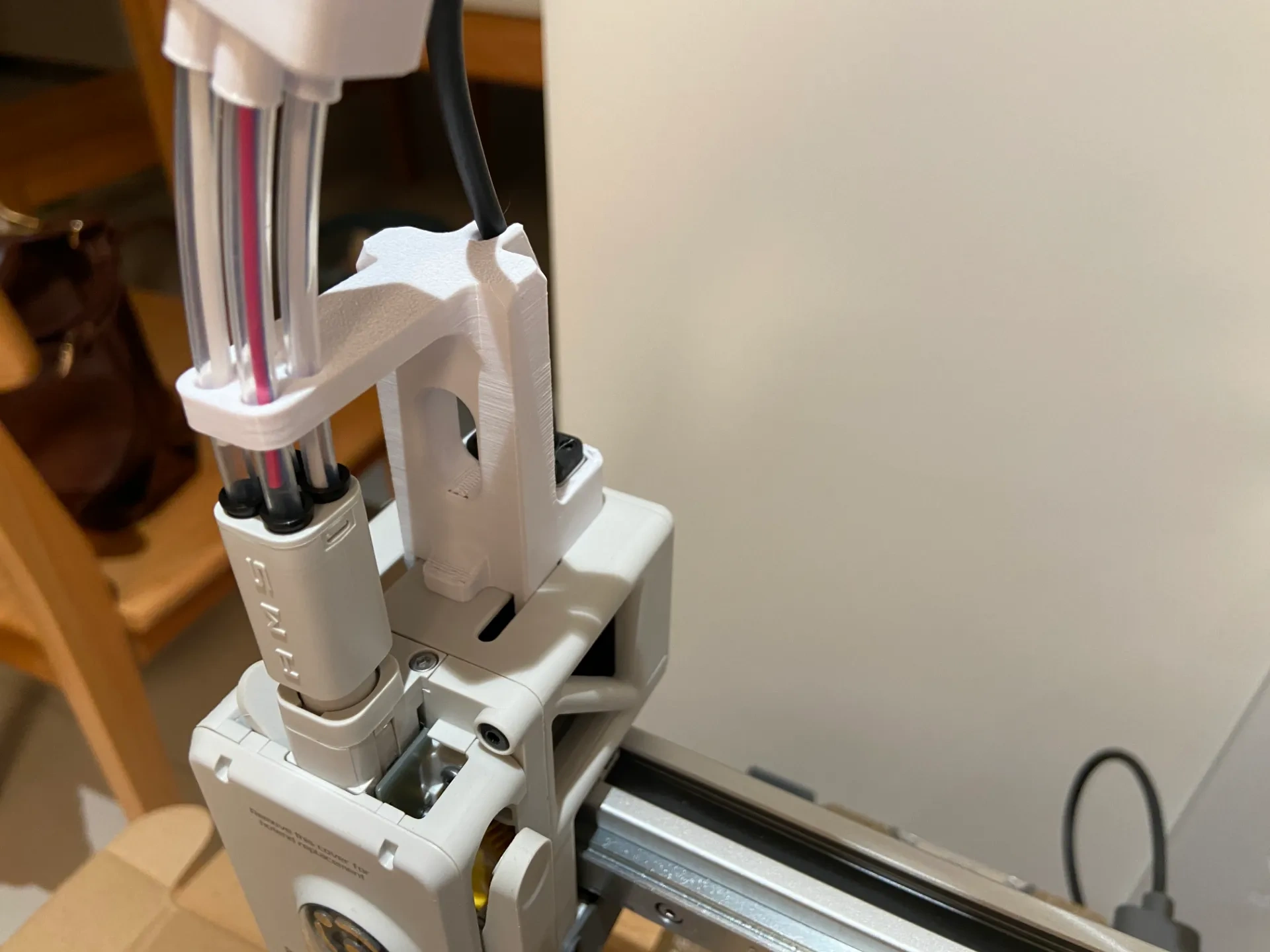 Miniatura 1 do modelo 3D AMS四通稳定器