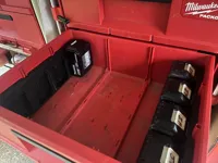 Range-batteries Makita 18V pour tiroir profond Packout — photo 3