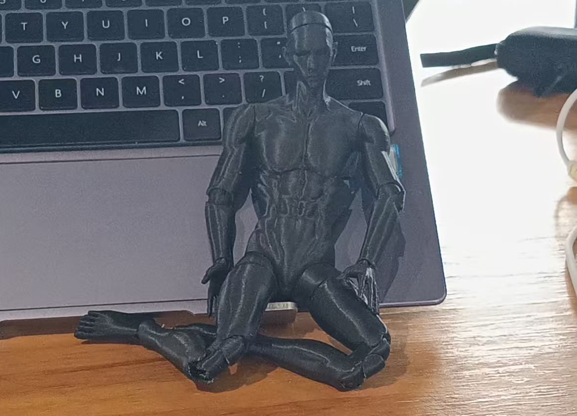 Miniatura 2 do modelo 3D 人型可动玩偶男体（需组装）