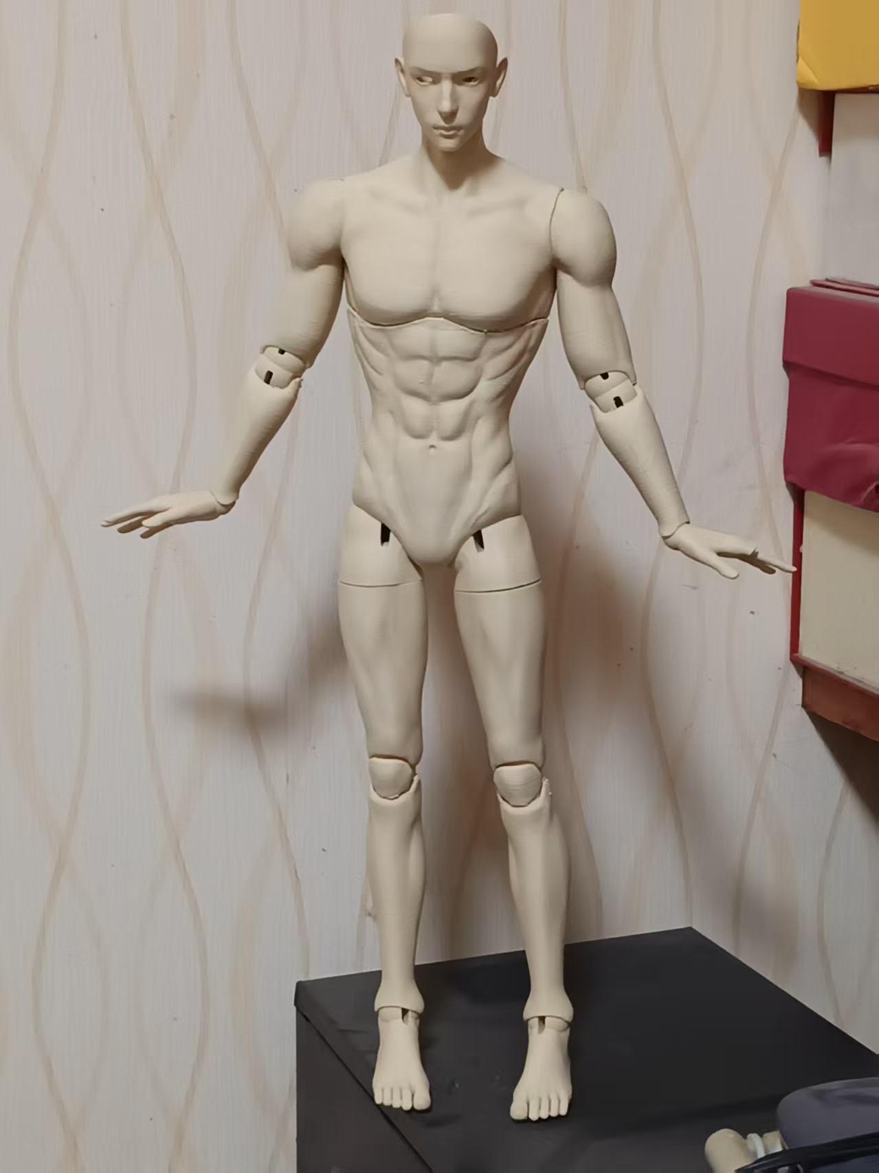 3Dプリント 人型可動フィギュア男性体（要組み立て） - 無料3Dモデル