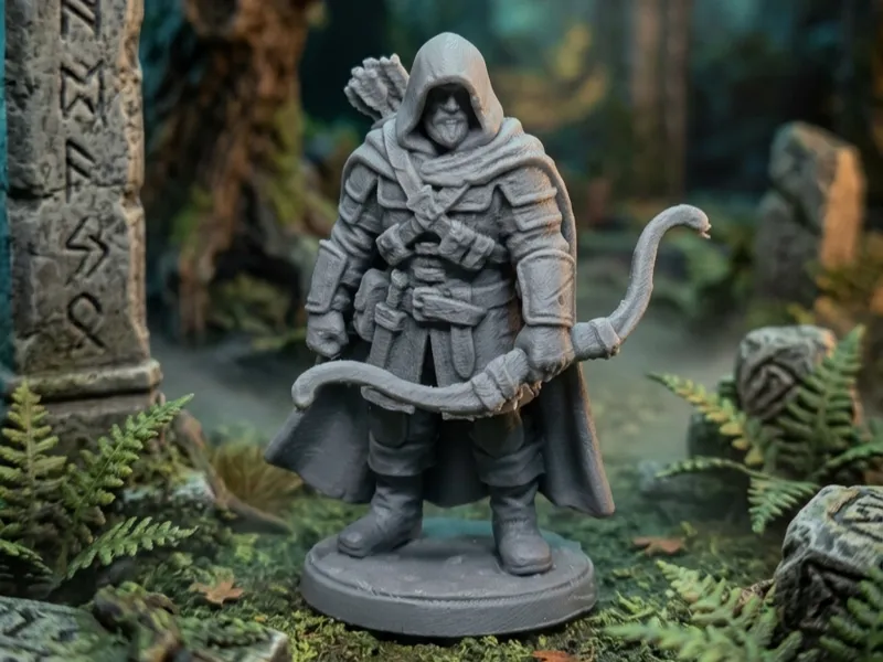 Hooded Ranger with Bow–Fantasy RPG Miniature(32mm)