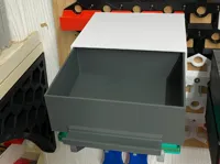 0.2mm layer, 4 walls, 10% infill