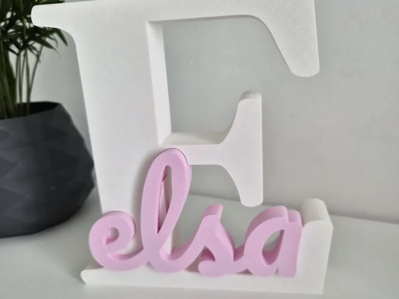 Letra inicial con nombre ELSA