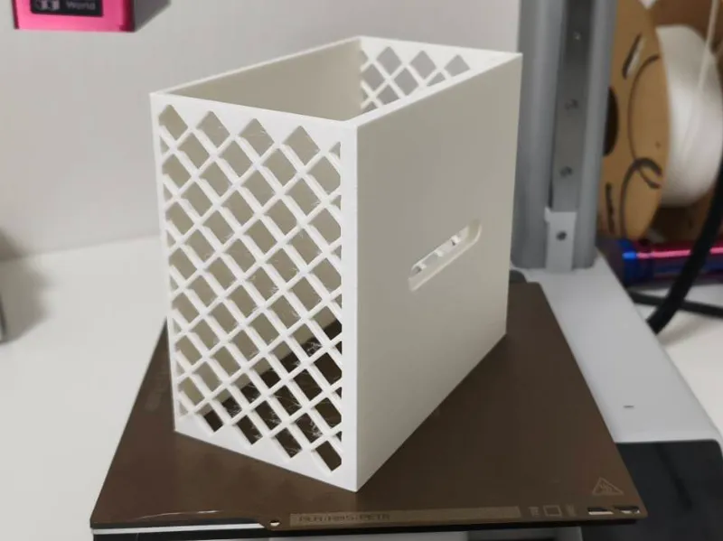ニトリプレフェ下用のミニPCケース