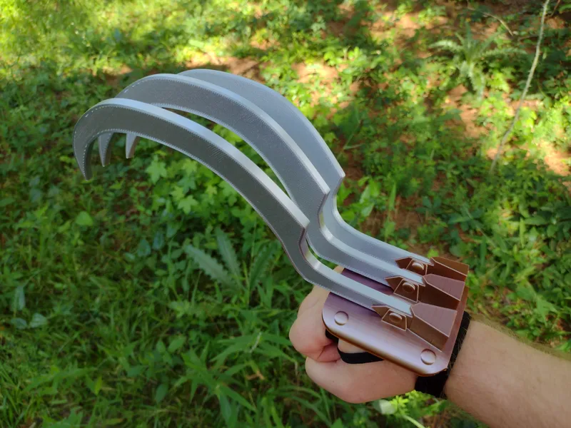 Bloodhound Claws Elden Ring Cosplay Weapon
