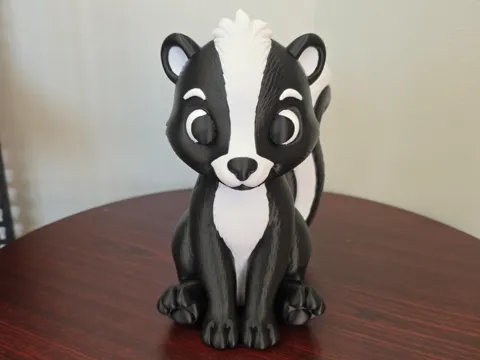 Letrero o emblema decorativo: Porch Skunk — referencia de MakerWorld