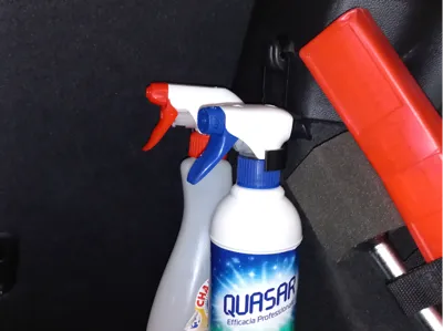 spray bottle holder