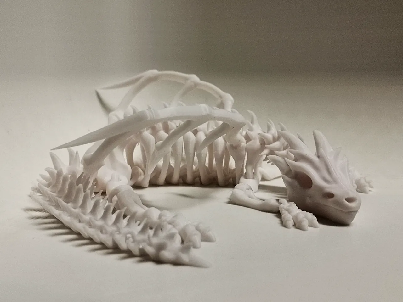 Articulated skeleton dragon view 4