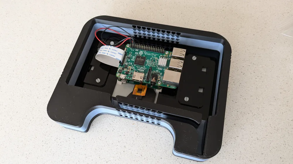 Raspberry Pi Display Case.... Case by Bungleboy MakerWorld: Download ...