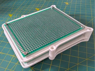 Protoboard 7x9 (cm) stackable mount