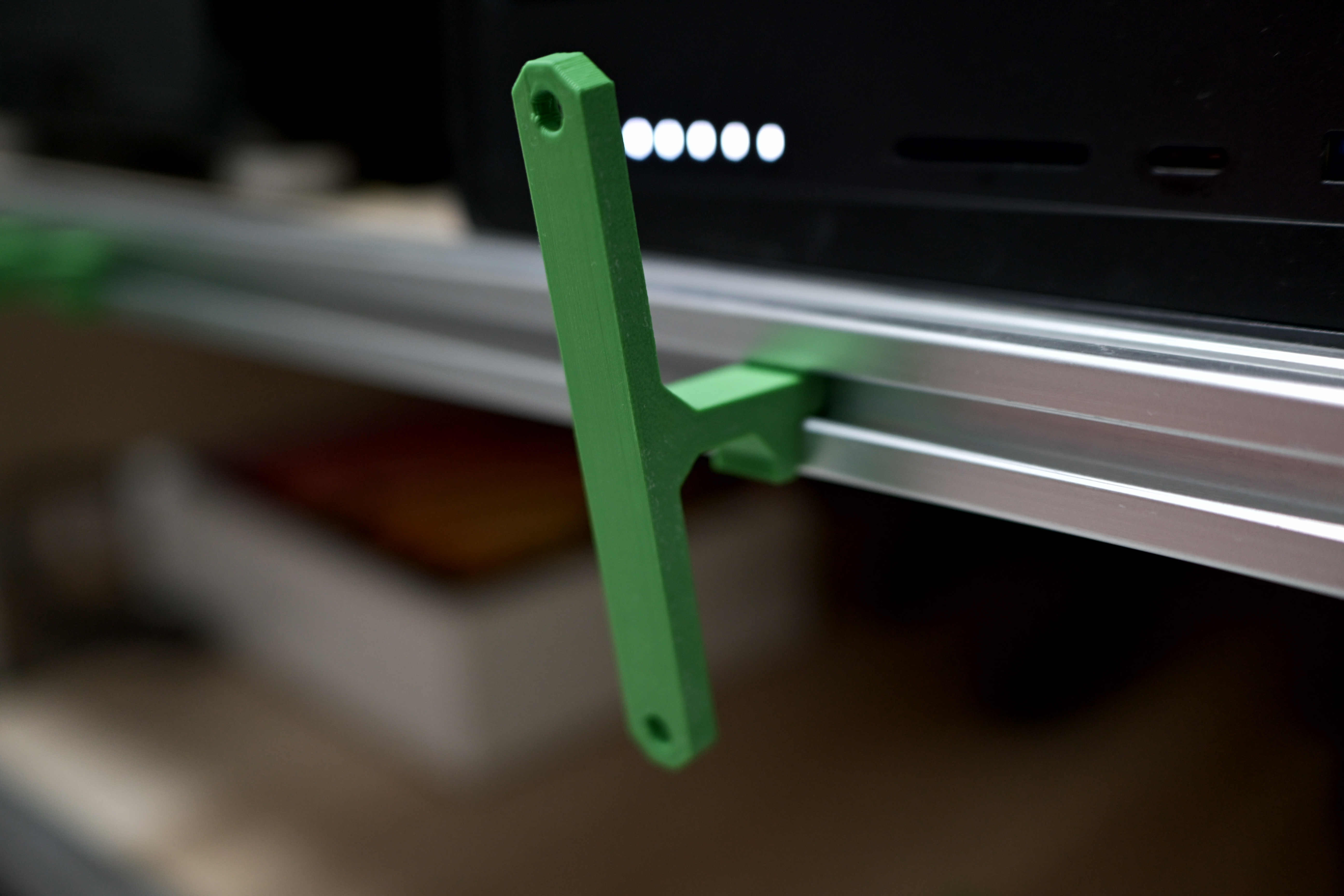 Miniatura 5 do modelo 3D 简易铝型材显示器vesa挂架